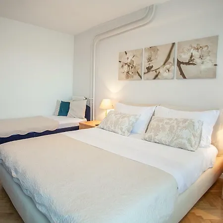 Laura Apartment