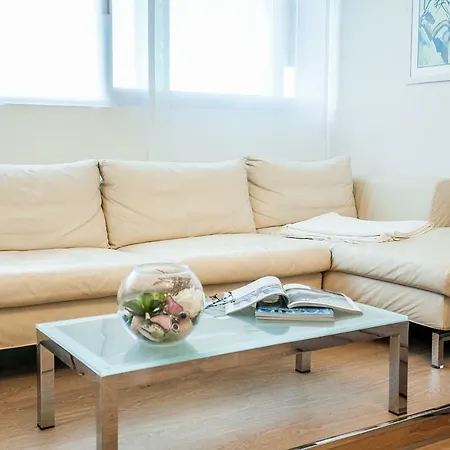 Laura Apartament *