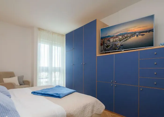 Laura * 斯普利特